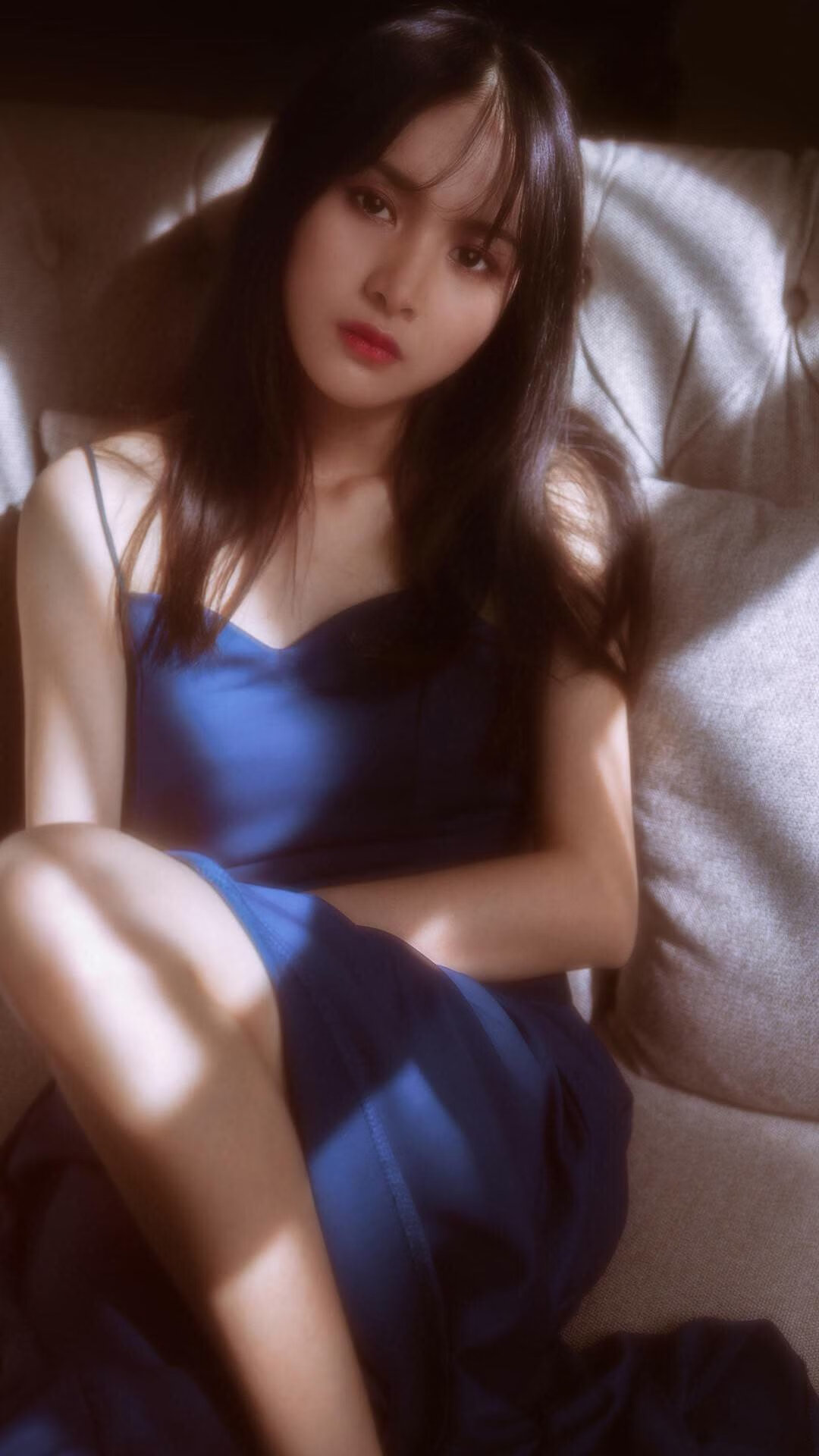 青少年野外求生竞技，团队合作与生存技能考验，野外求生比赛独挑荒野