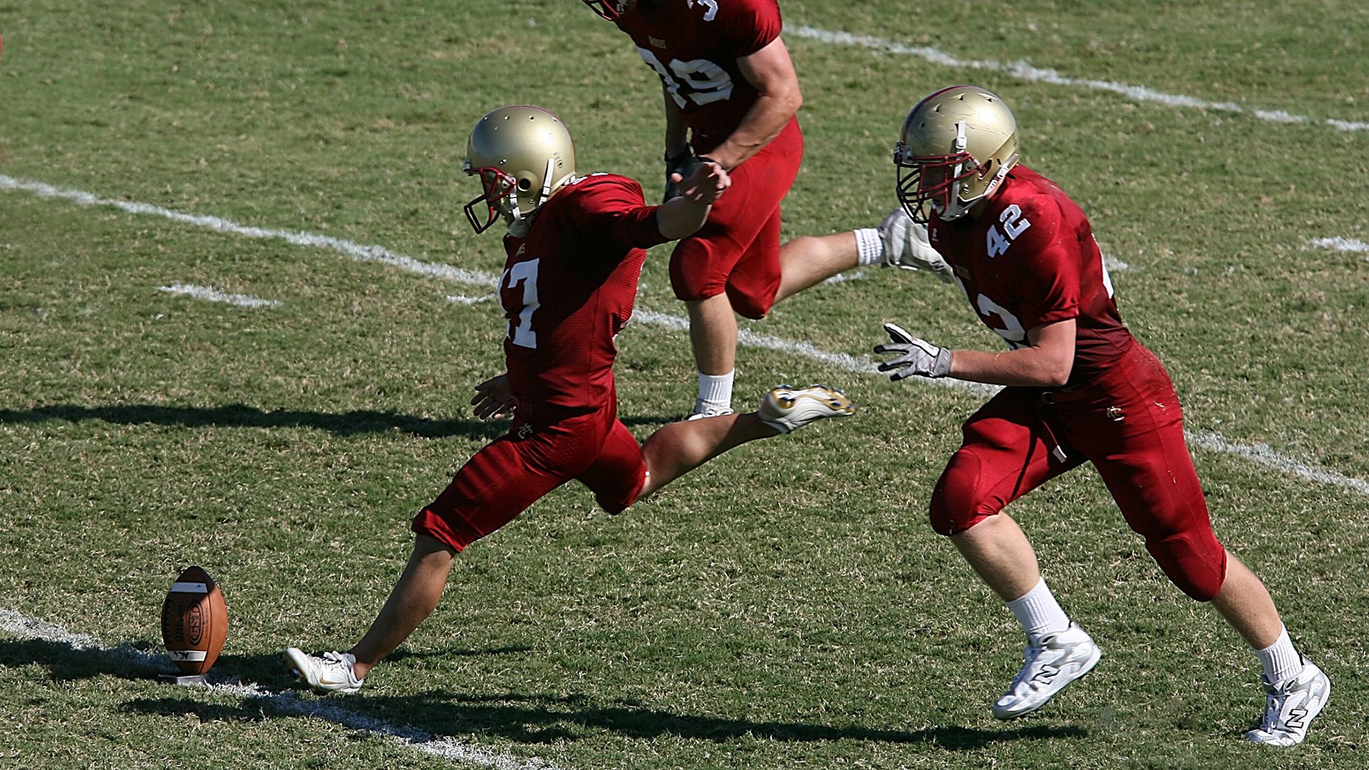 Kaiyun APP-国外退役教练受聘，带来多国联防理念融合，国外退役运动员